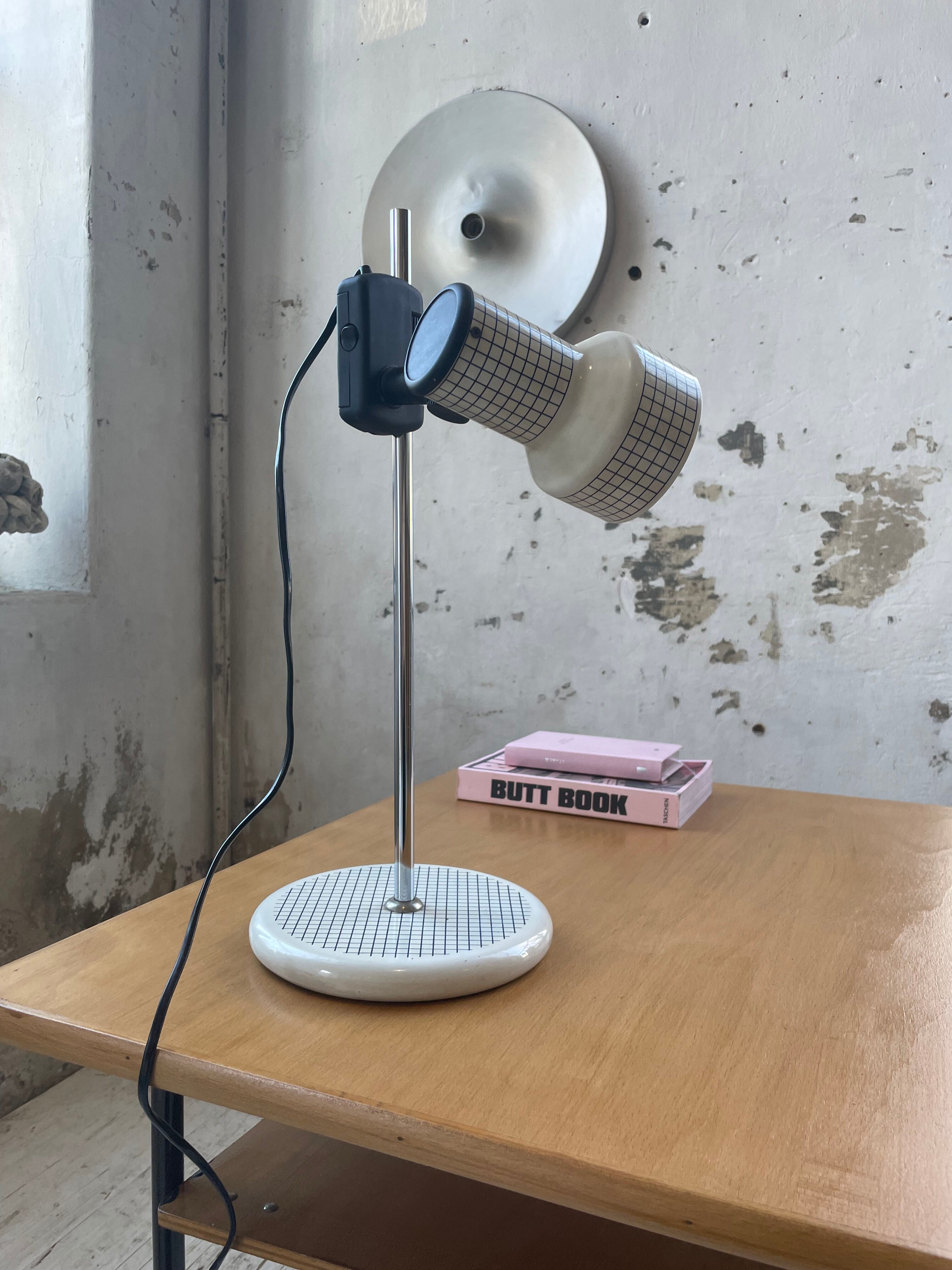 Articulated desk lamp 80s