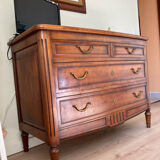 Commode en bois de merisier « Louis XVI »