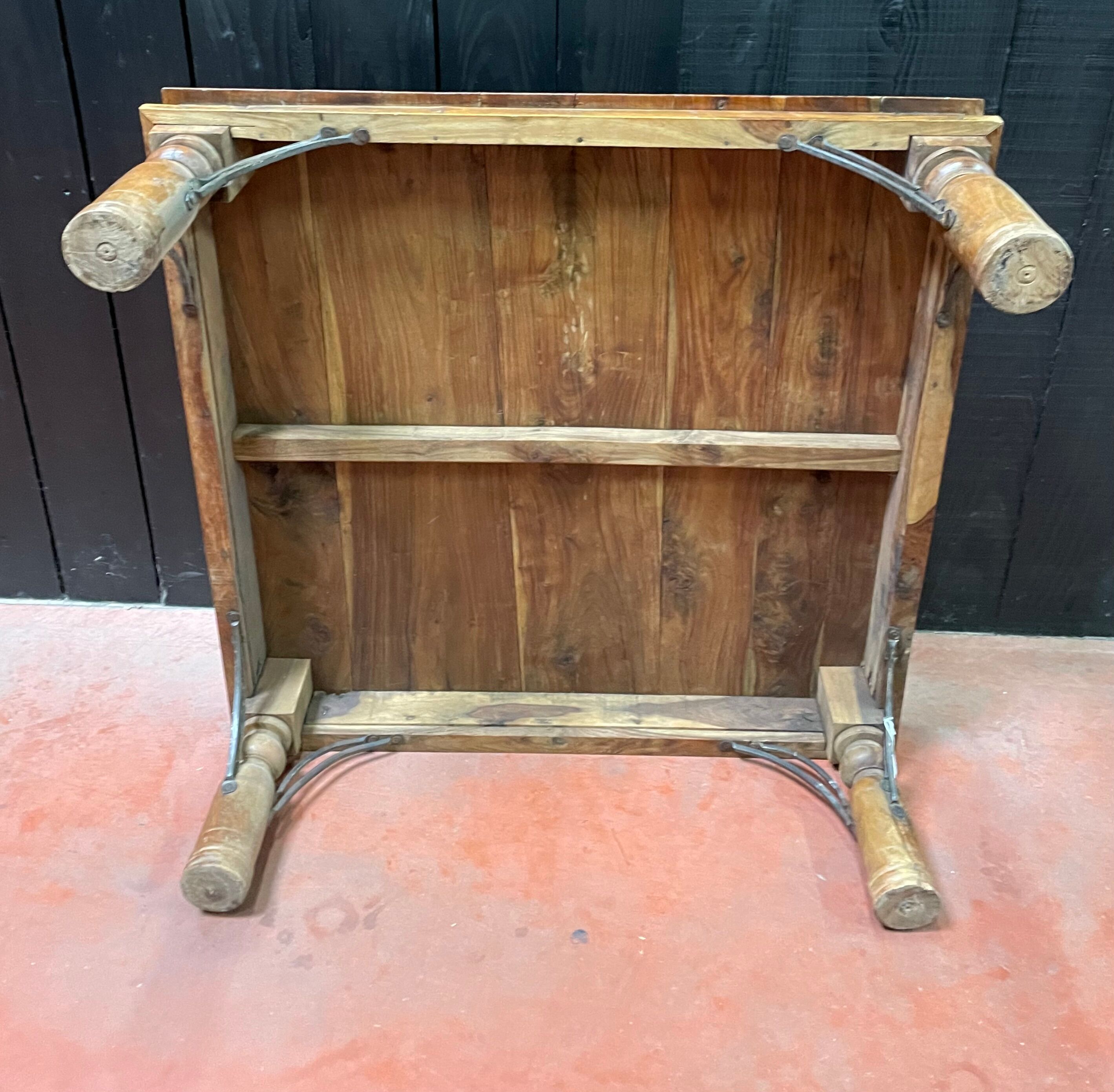 Square coffee table in solid teak wood 1m x 1m