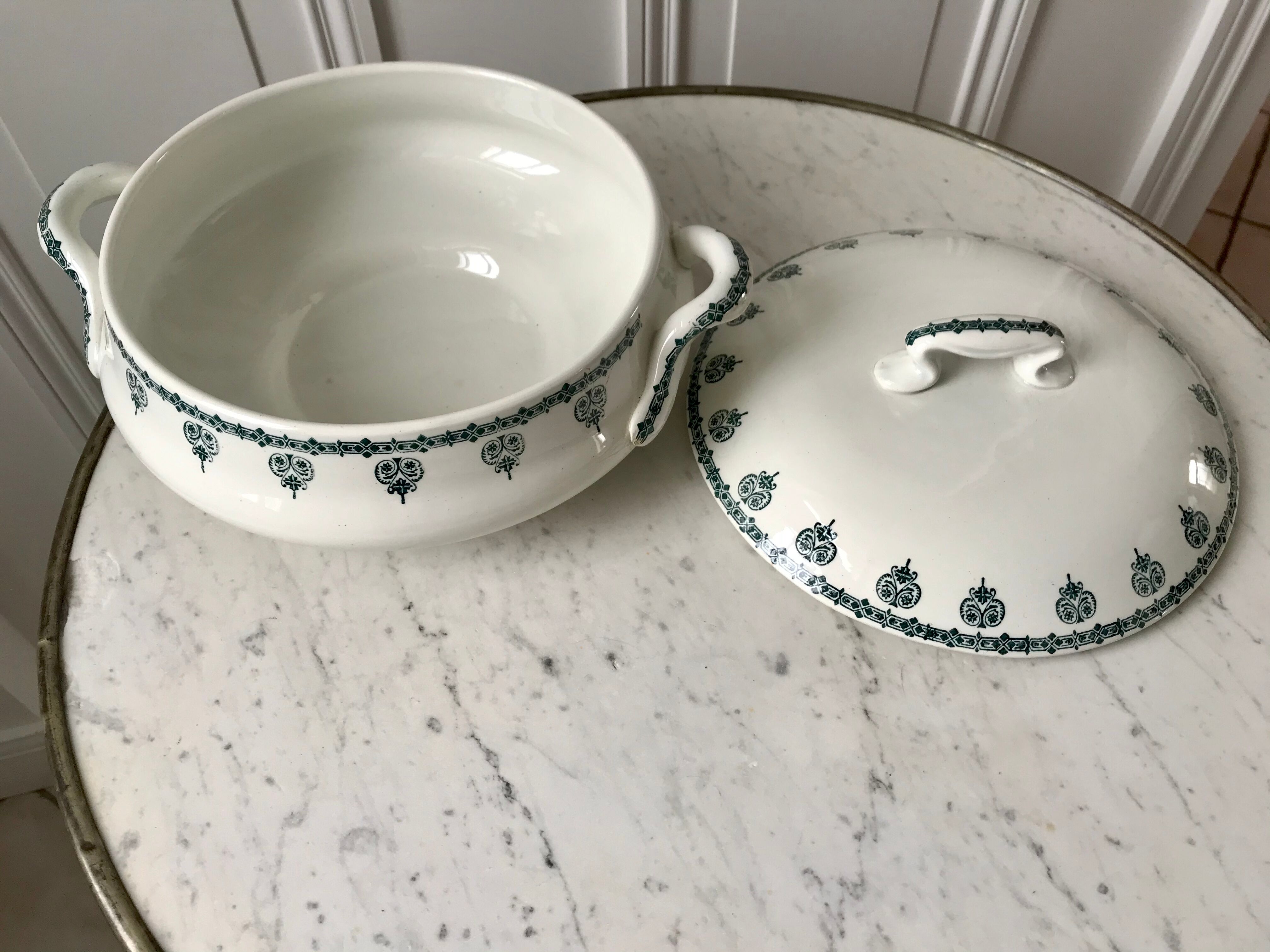 Tureen Terre de Fer Saint-Amand blue flowers model "Nancy" years 30-40