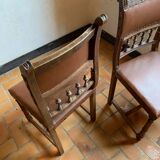 Paire de chaises sculptées à relooler