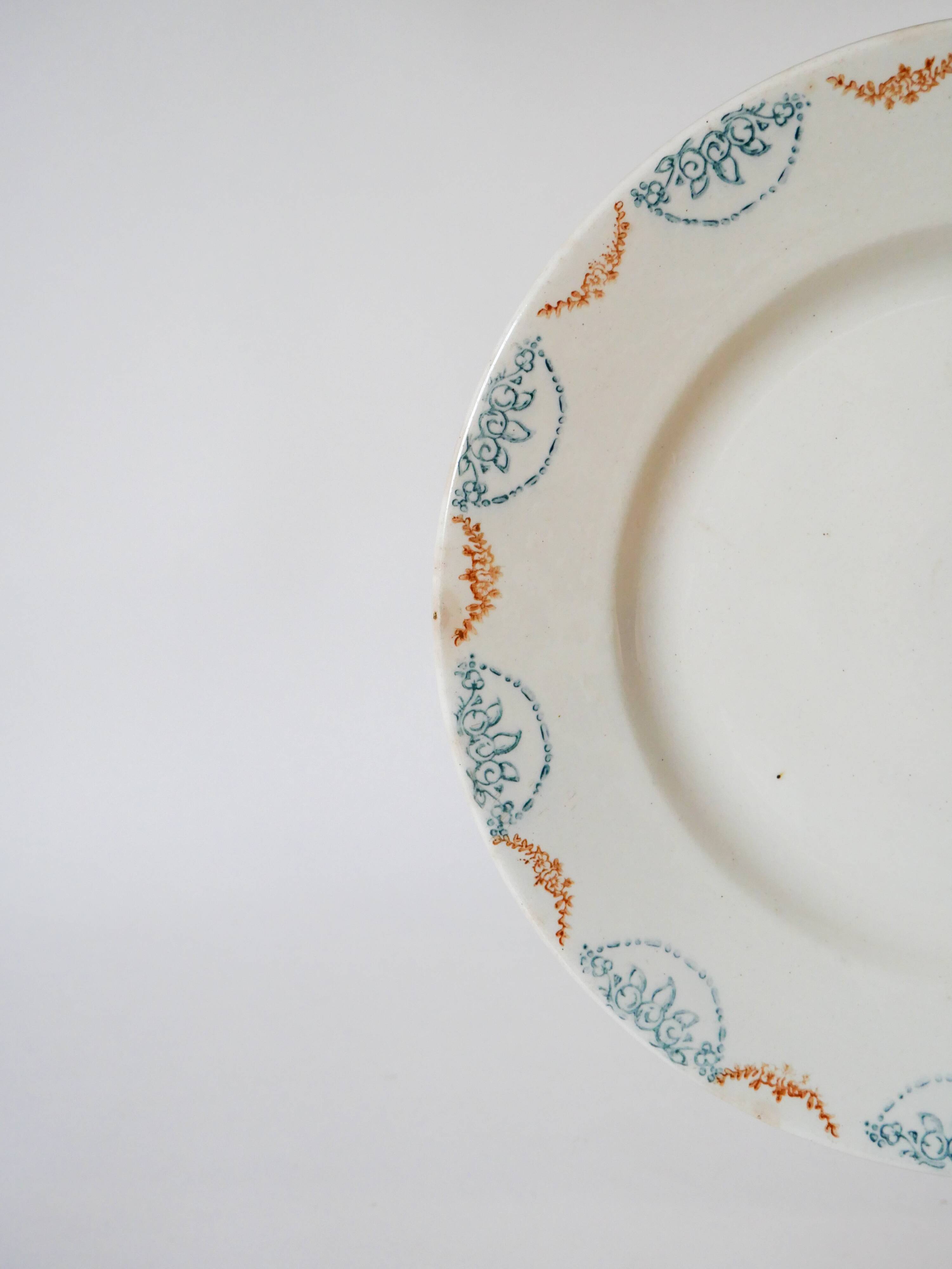 19th century Longwy blue and orange iron clay dish