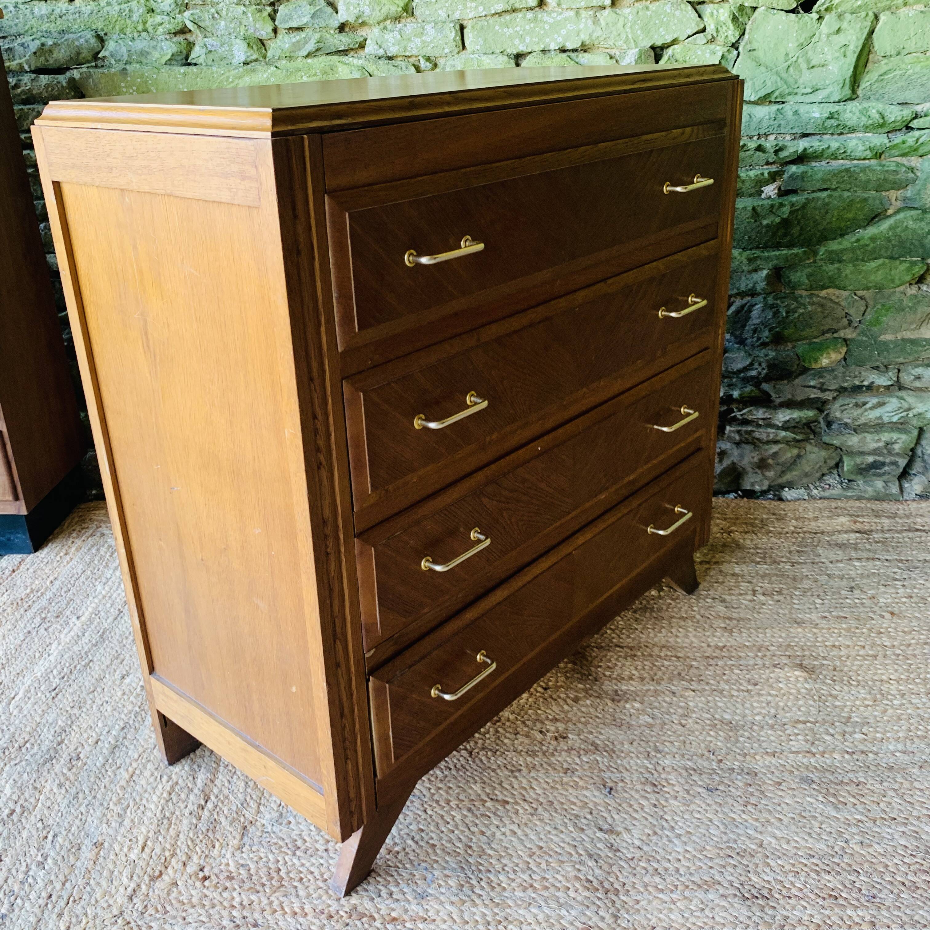 Commode vintage