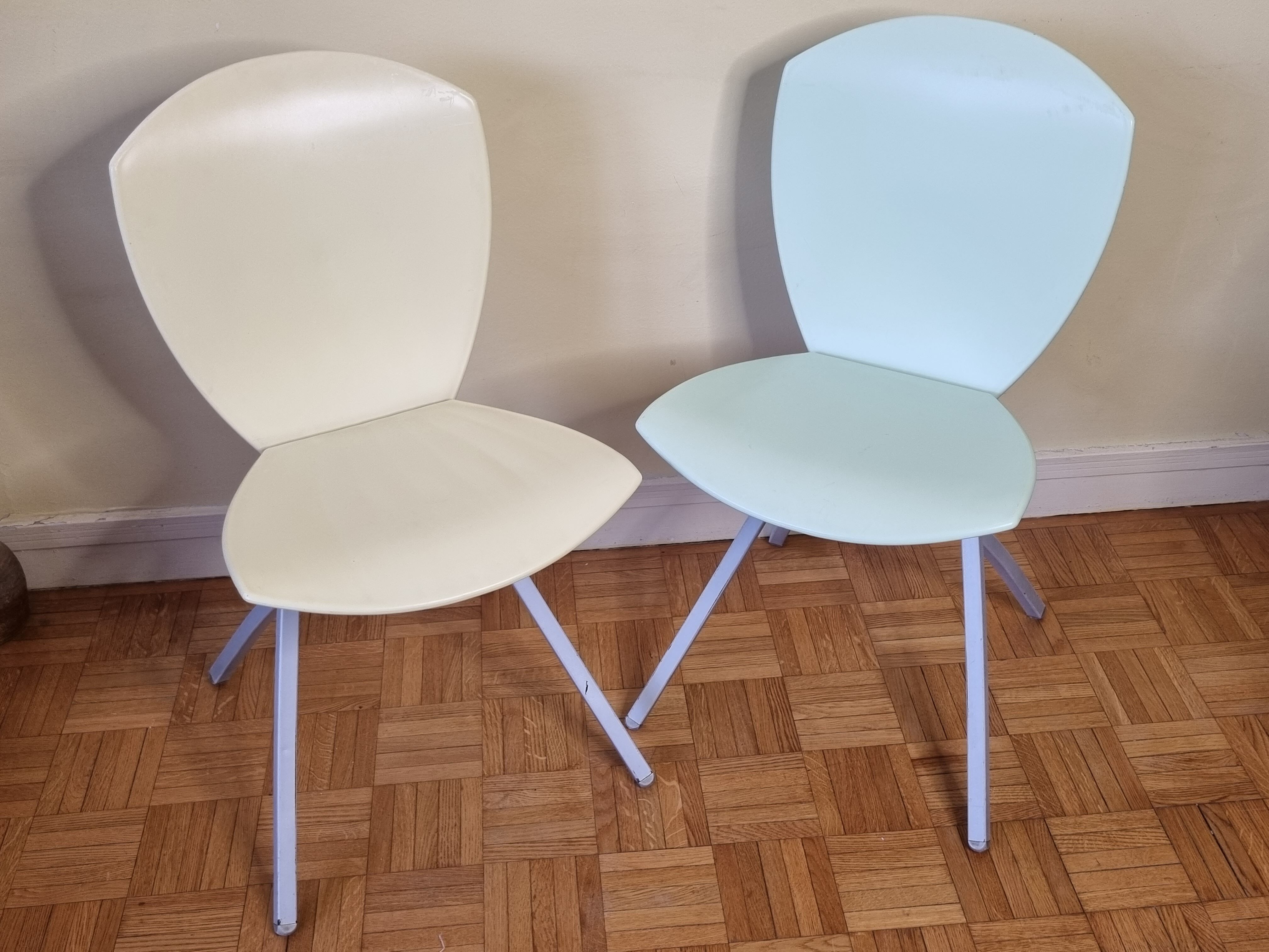 Pair of folding chairs viva, italian design, lucci orlandini for calligaris