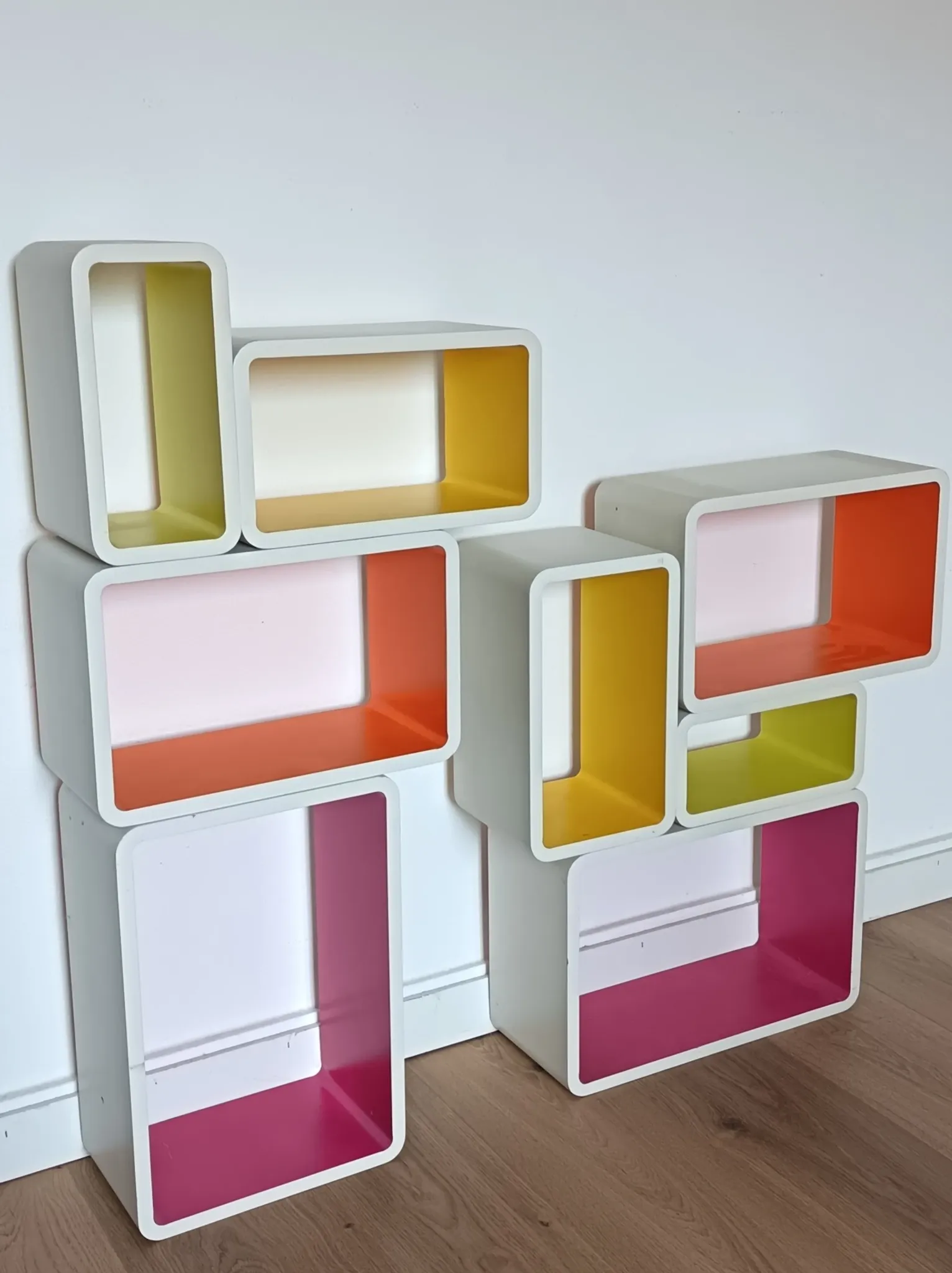 Lot de cubes étagères dans le style des années 70