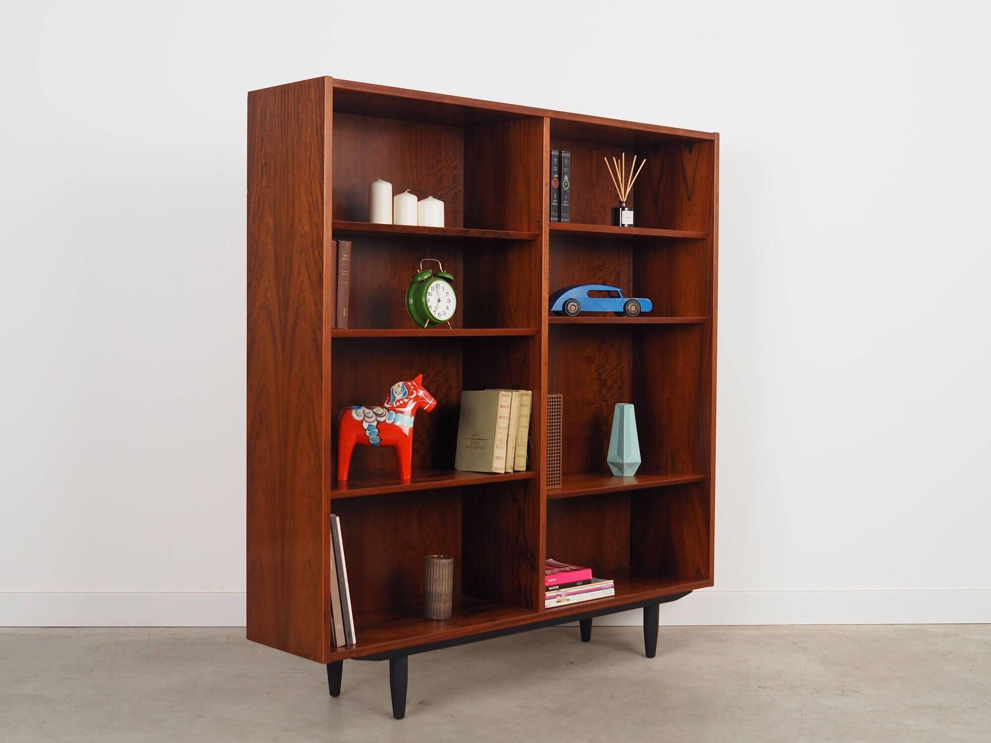 Rosewood bookcase, Danish design, 1970s, production: Hundevad