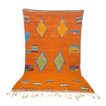 Handmade traditional Beni Ourain Berber rug, size 150 x 250 cm.