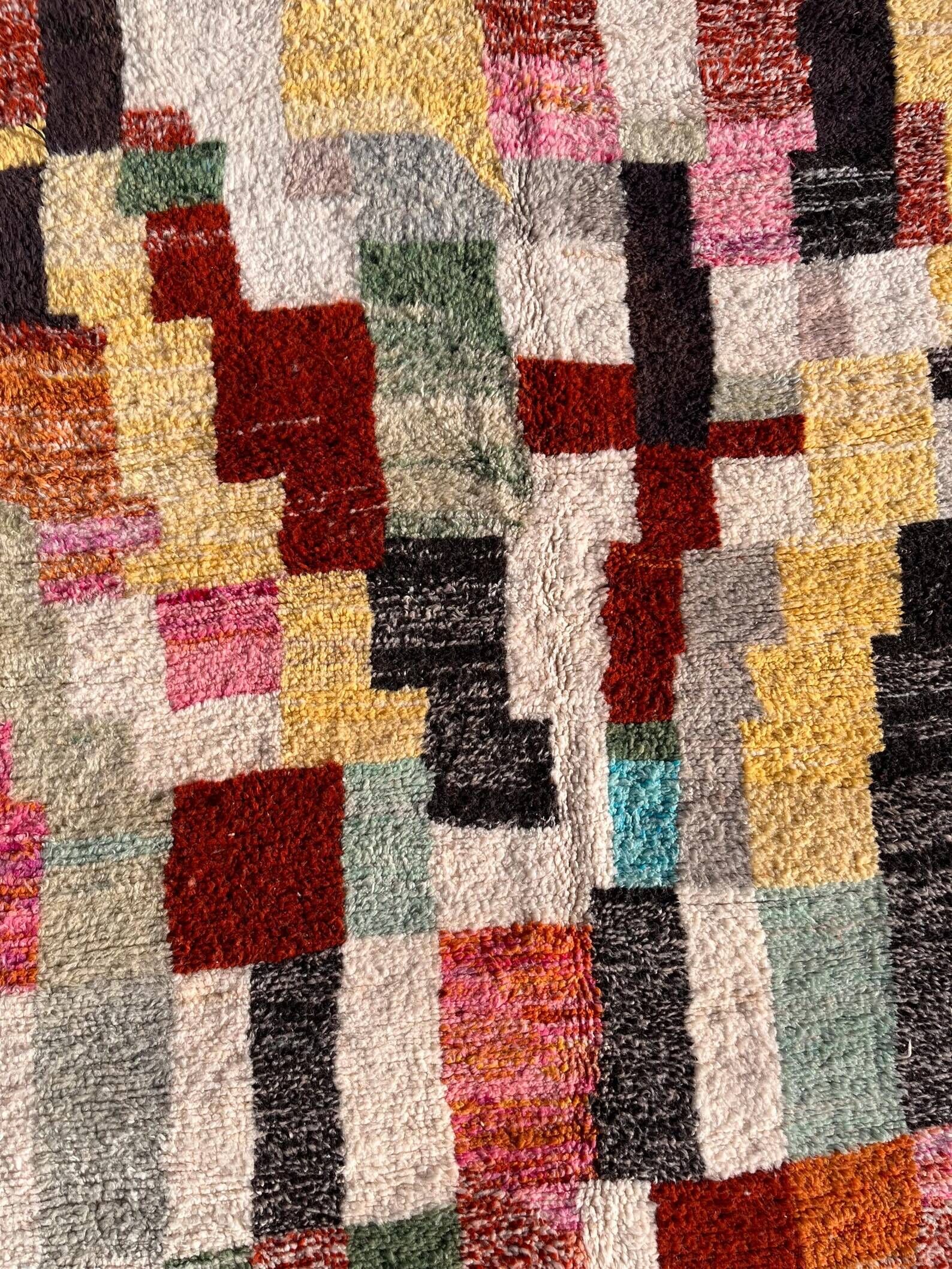 Moroccan Berber rug M'rirt colorful with geometric patterns