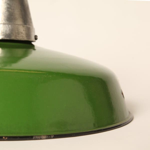 Green industrial lamp