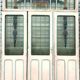Suite de trois portes de séparation en vitrail Art Déco XX siècle