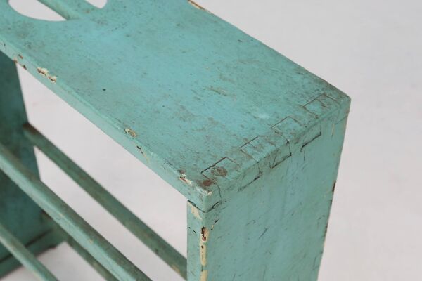 Petite étagère ou bibliothèque industrielle couleur menthe avec 4 étagères et belle patine, Belgique, années 1920