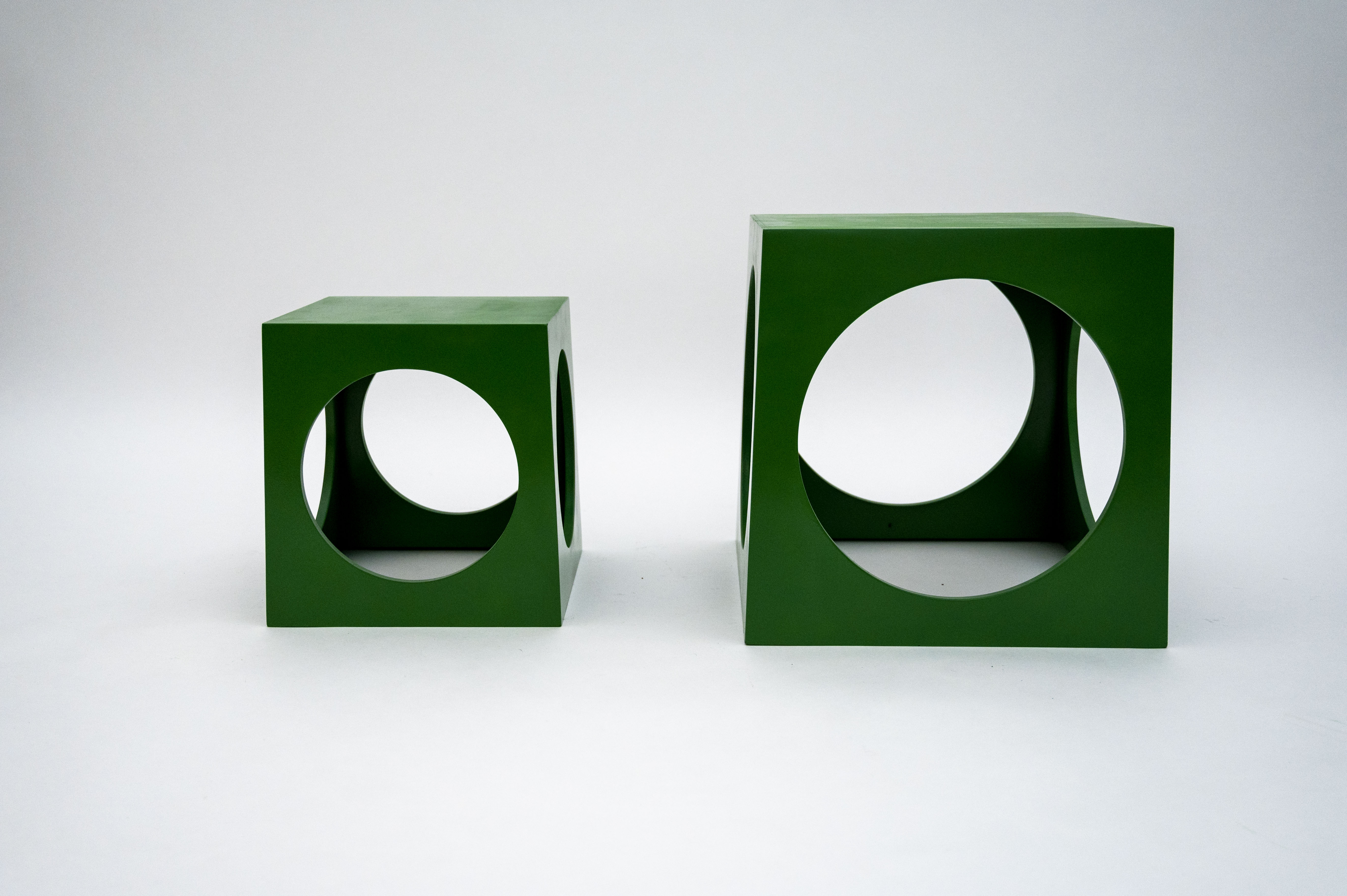 Seventie's graphical nesting tables