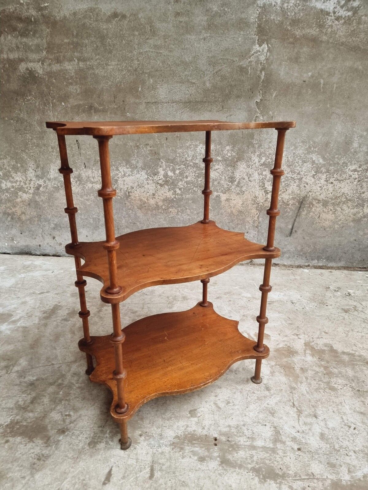 Antique etagère brocante side table plant table