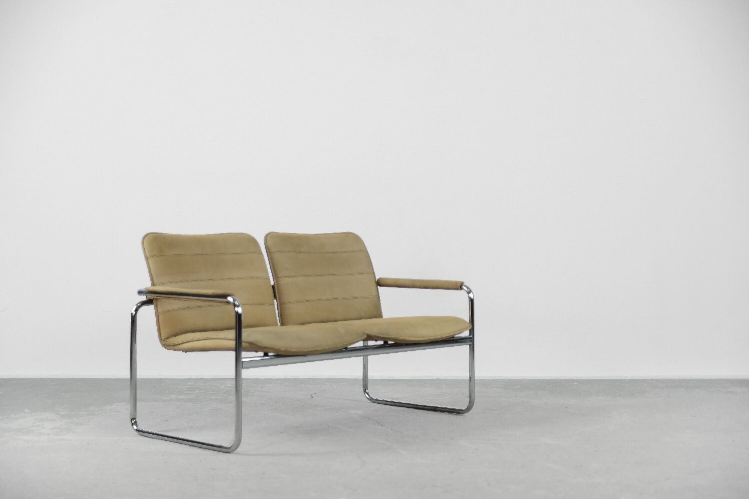 Canapé vintage 2 places en cuir tubulaire en acier, années 1960