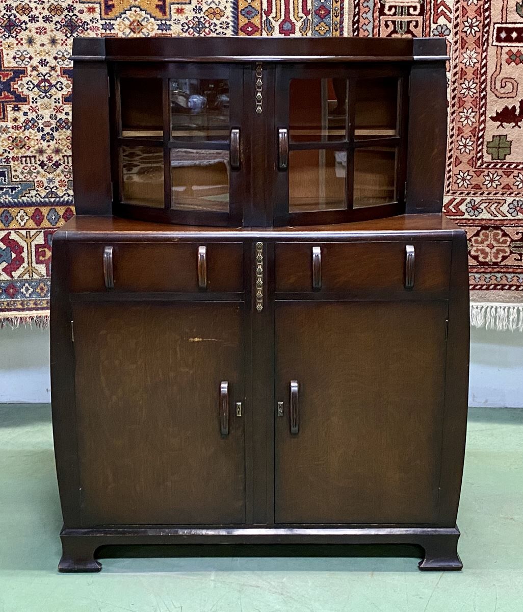1930s English Art Deco oak buffet