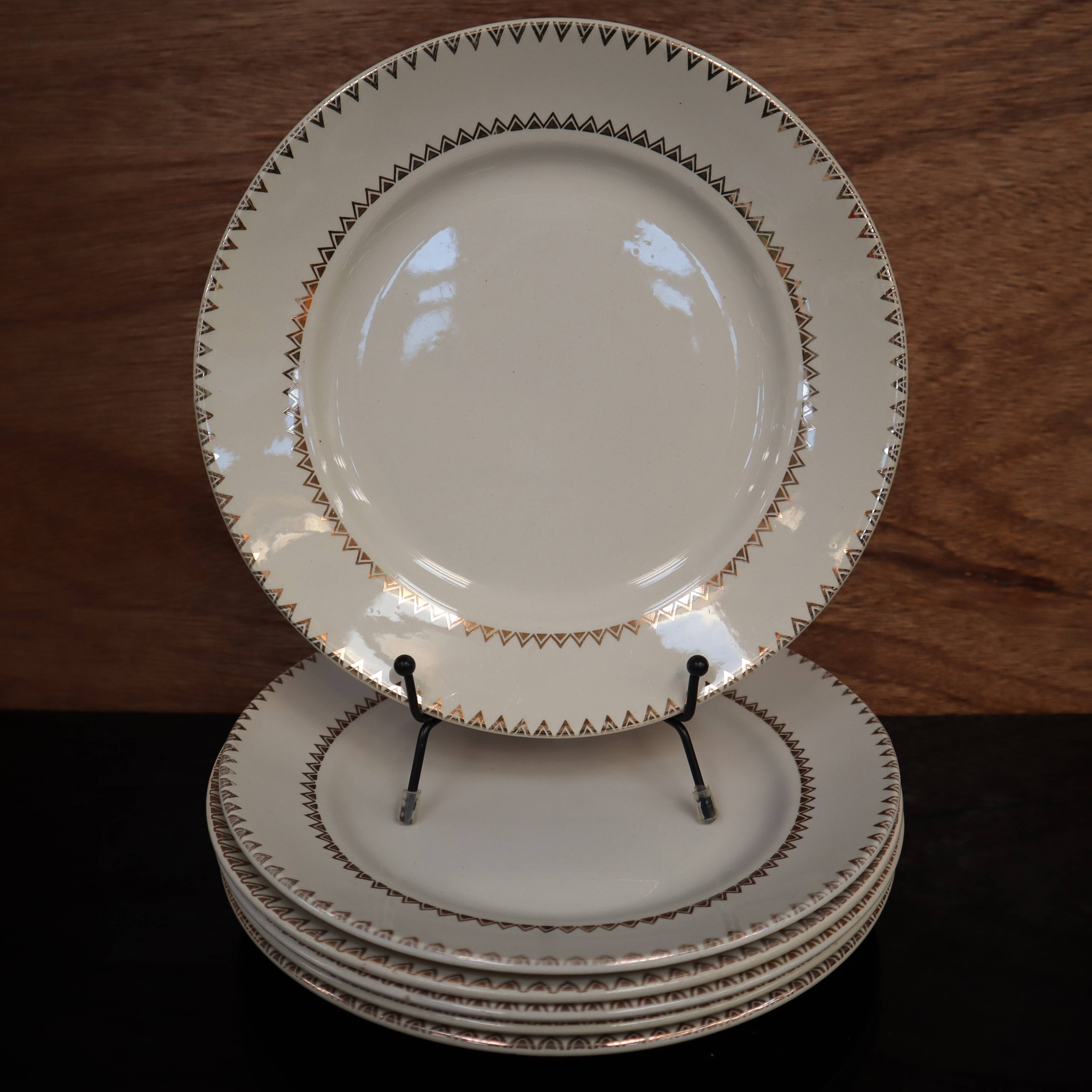 Set of 6 flat porcelain plates Golden Frieze