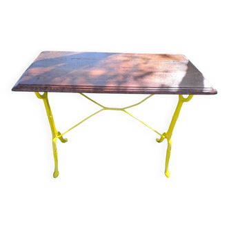 Bistro table