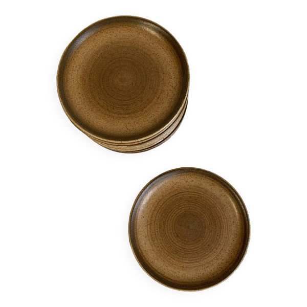 10 assiettes à dessert, Longchamp, 1970 , brune