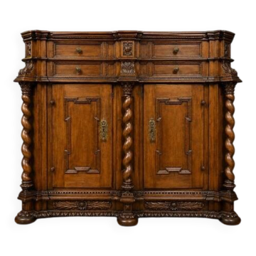 Important Alsatian support buffet in stained solid wood, dating from the 17th century.