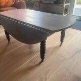 Old round coffee table