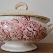 Sarreguemines soup tureen, country model F.F. Pexonne
