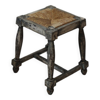 Tabouret en bois patiné assise en paille
