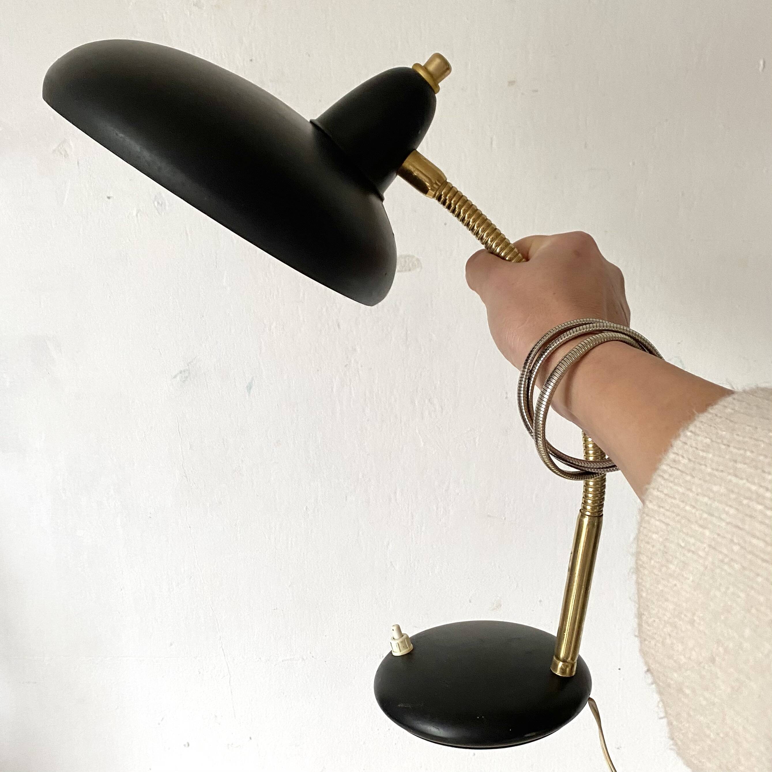 Flexible desk lamp from the 50s and 60s