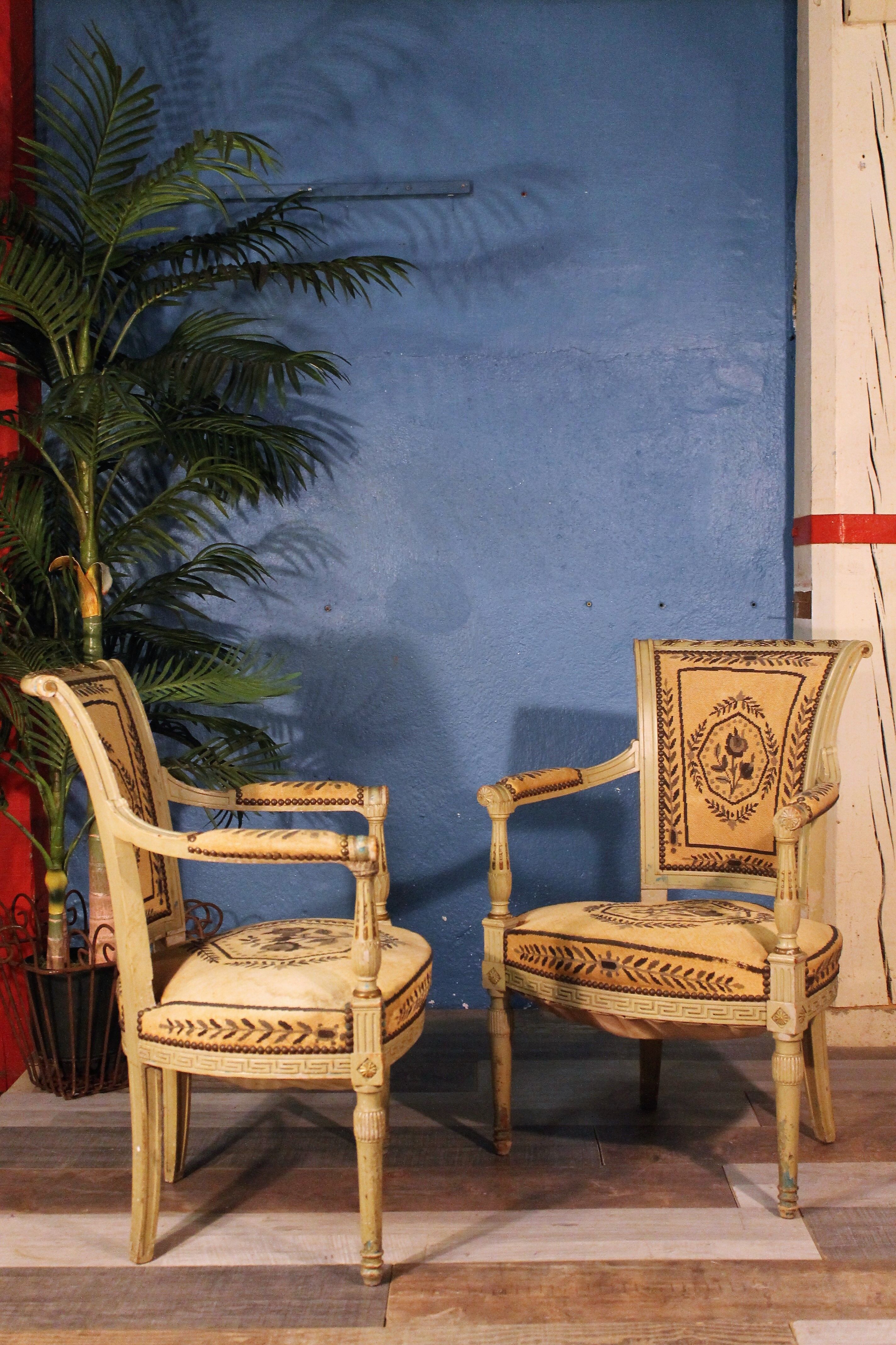 Pair of chairs Directory