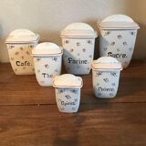 Spice pots
