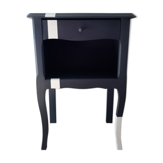 Chevet bleu marine et blanc