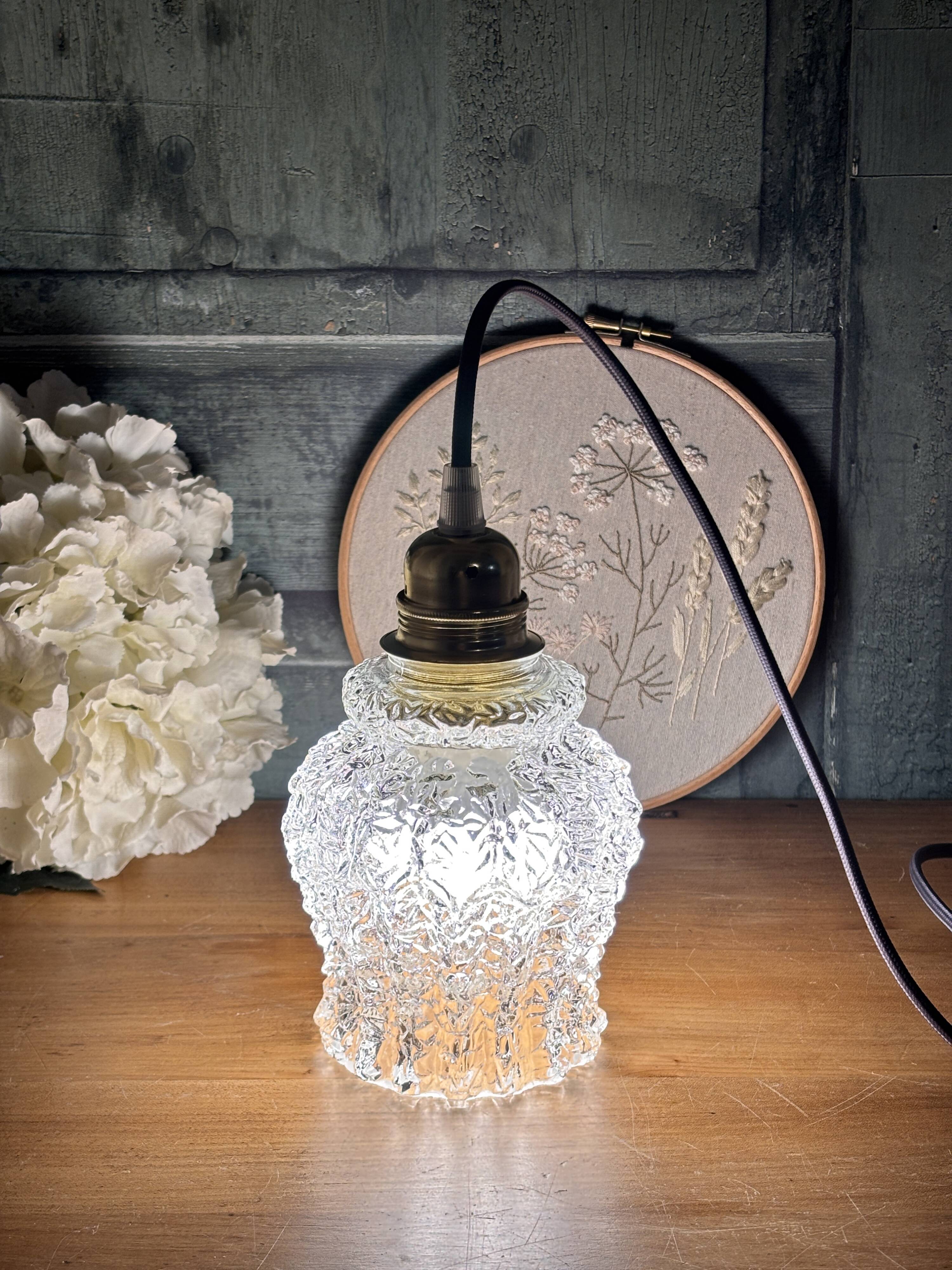 Lampe à poser art déco en globe ancien, lampe vintage artisanale