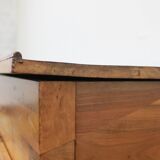 Walnut chest of drawers