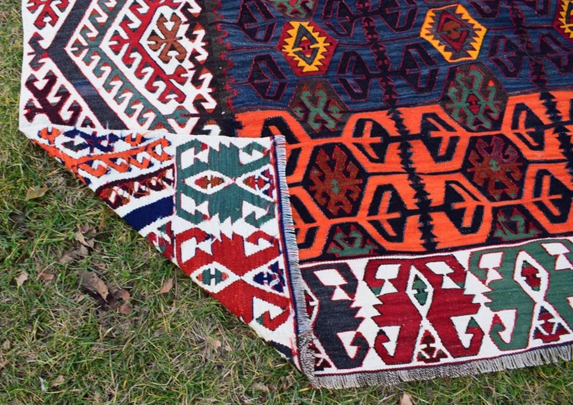 Vintage Turkish kilim, handwoven, 190x445 cm.