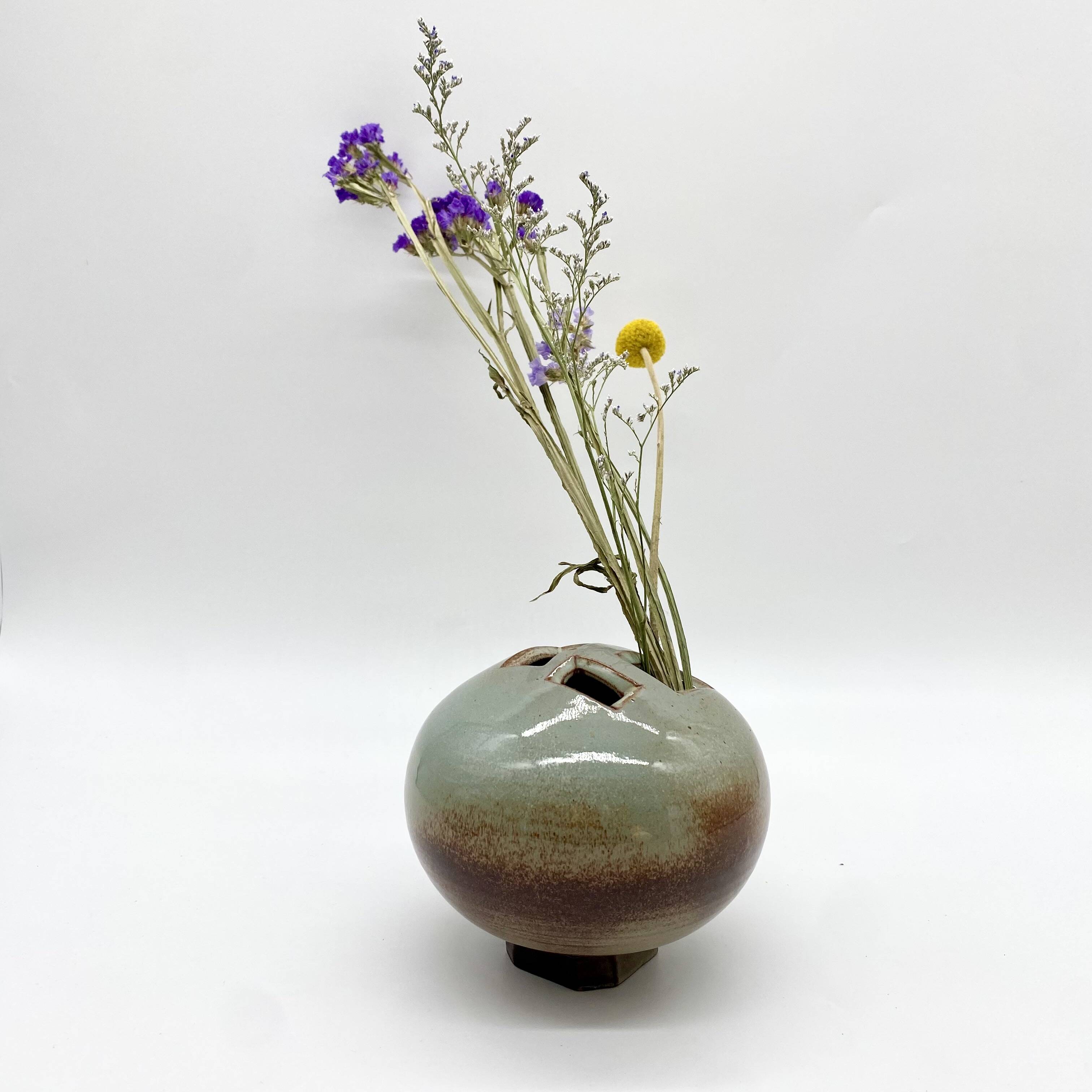 Vase « boule » en grès émaillé, 1970s