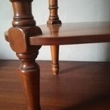 Kidney table