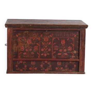 Wedding chest in pine with painted tulips – Central Europe, 1891