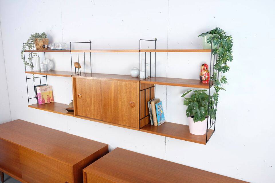 WHB shelf in teak, retro vintage style from the 60s-70s.