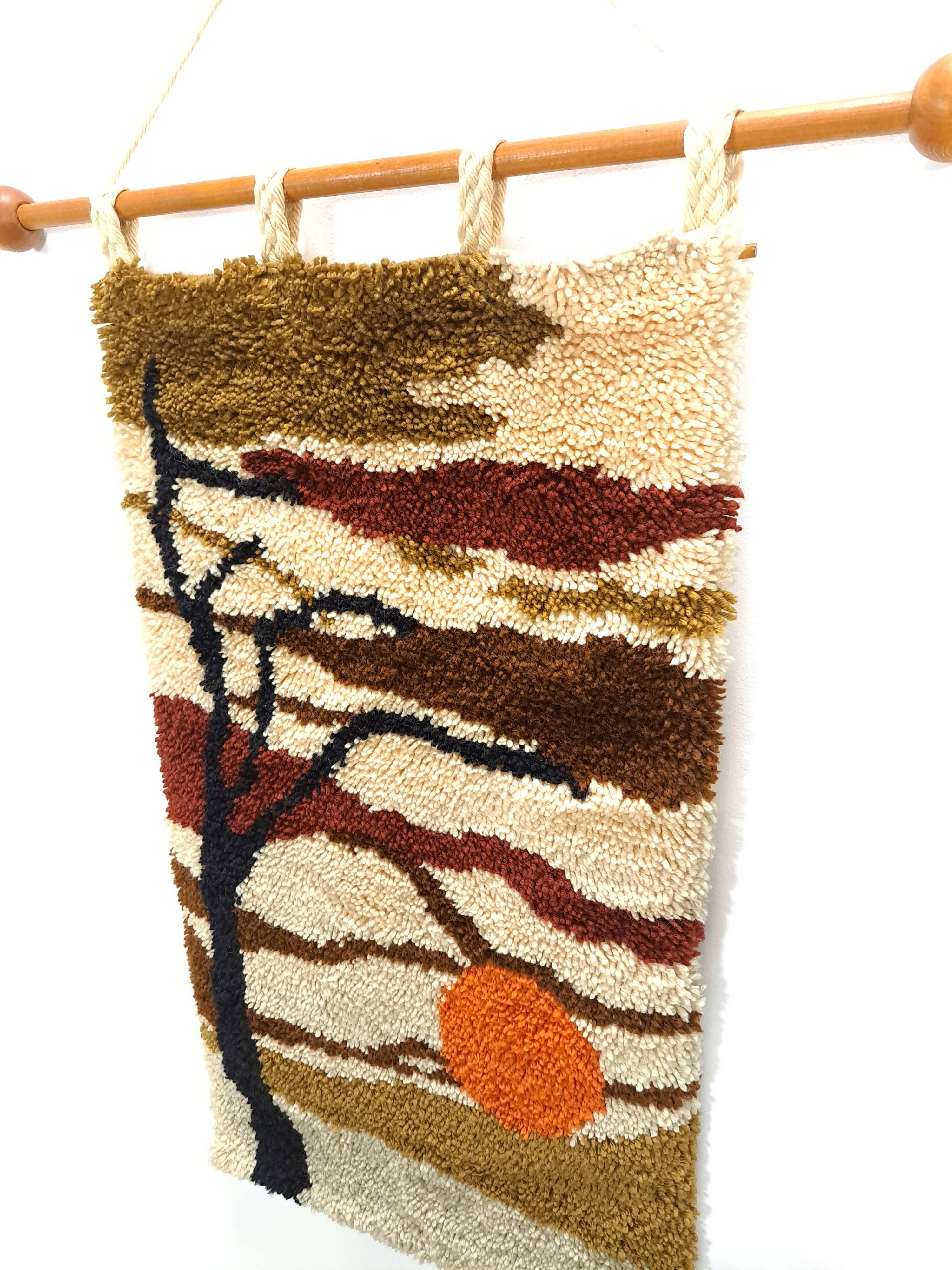 Wall hanging tree vintage