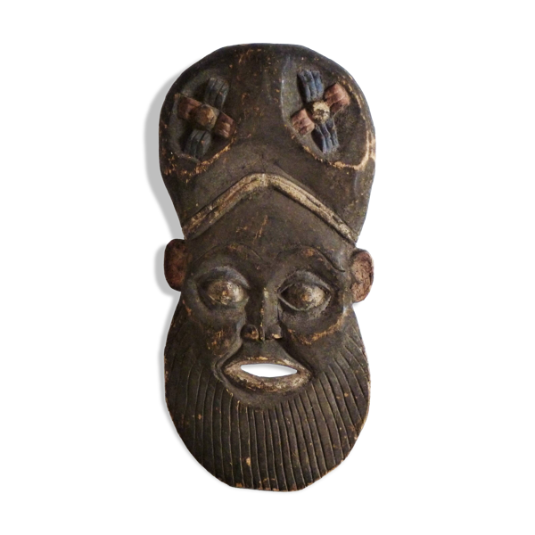 Masque africain, Sculpture manuelle de masque africain en bois.