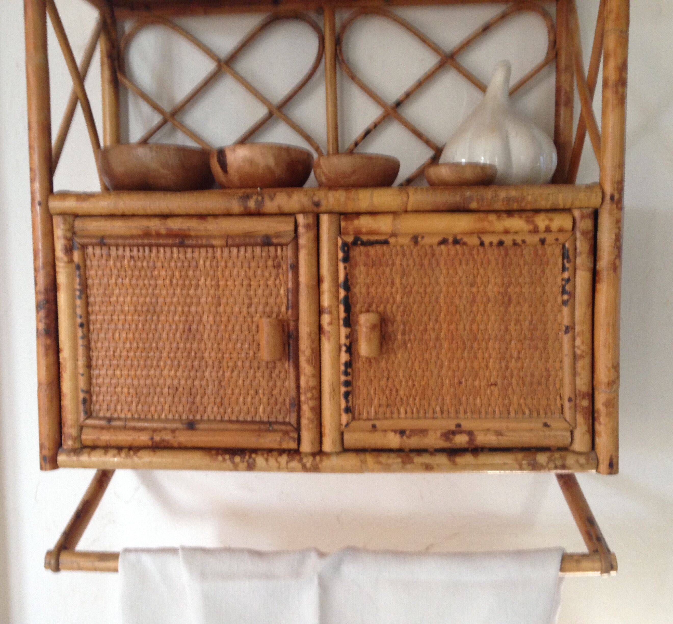 Shelf wall vintage rattan