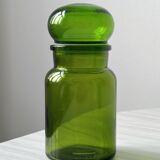 Lot of apothecary jars, good condition.