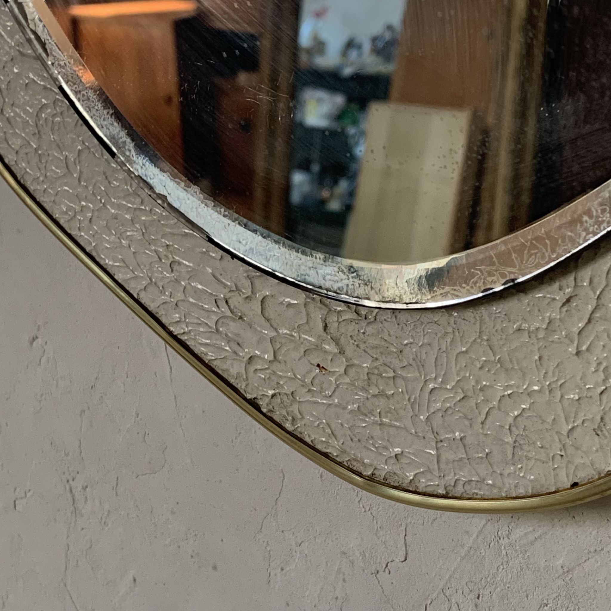 Miroir mural doré asymétrique rétroviseur