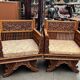 Paire de fauteuils bois, sculpté à la main