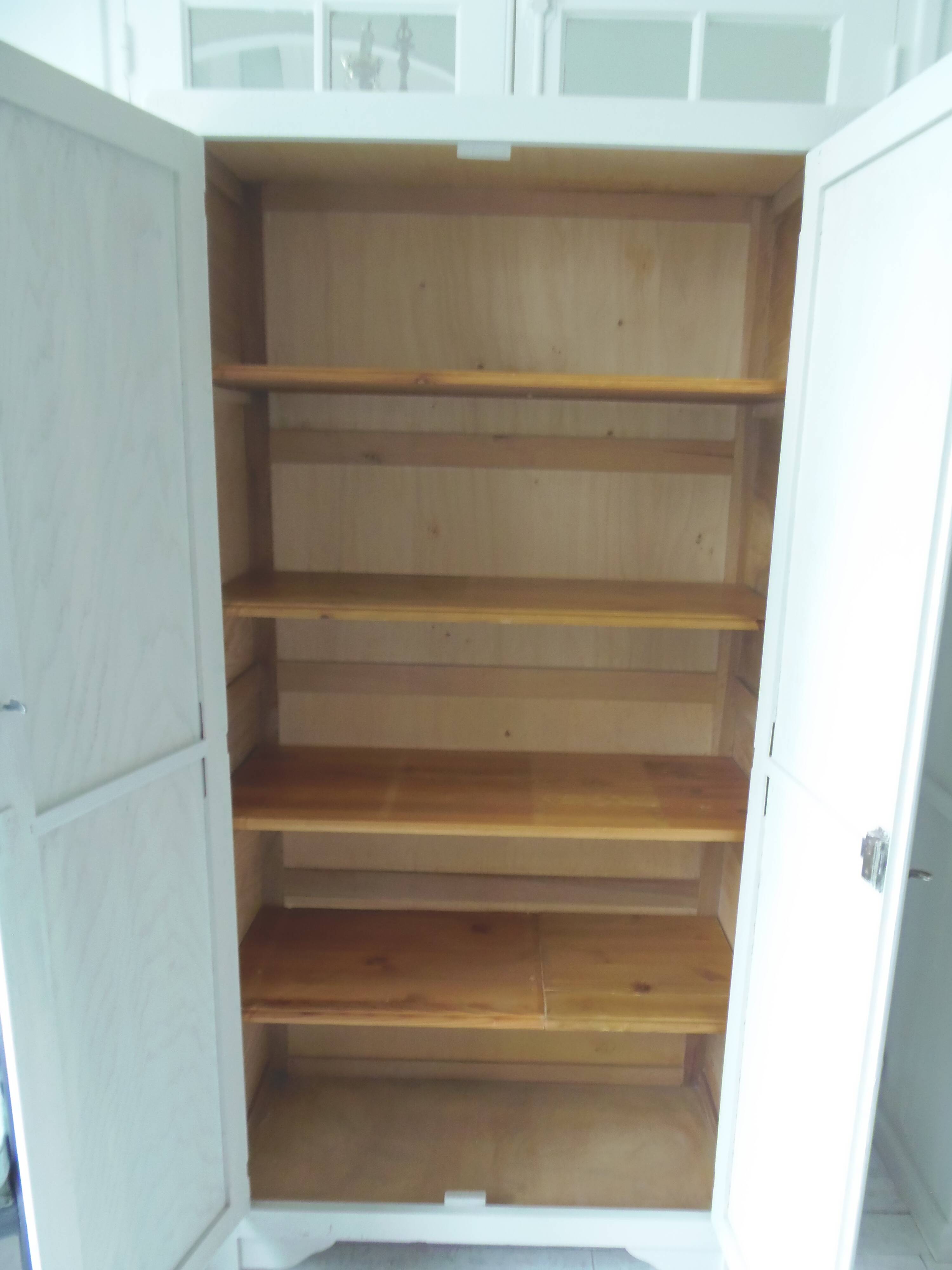 Vintage Parisian wardrobe re-enchanted in pearl gray.