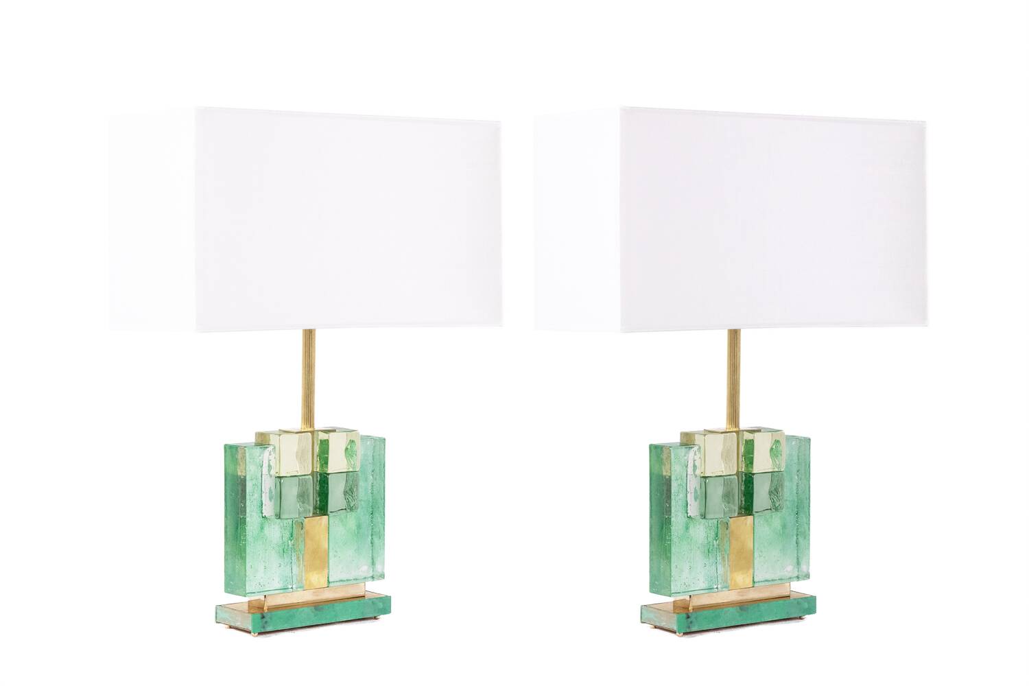 Paire de lampes en verre de Murano, irisé vert. 20e-21e siècle.