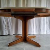 Expandable Roundtable