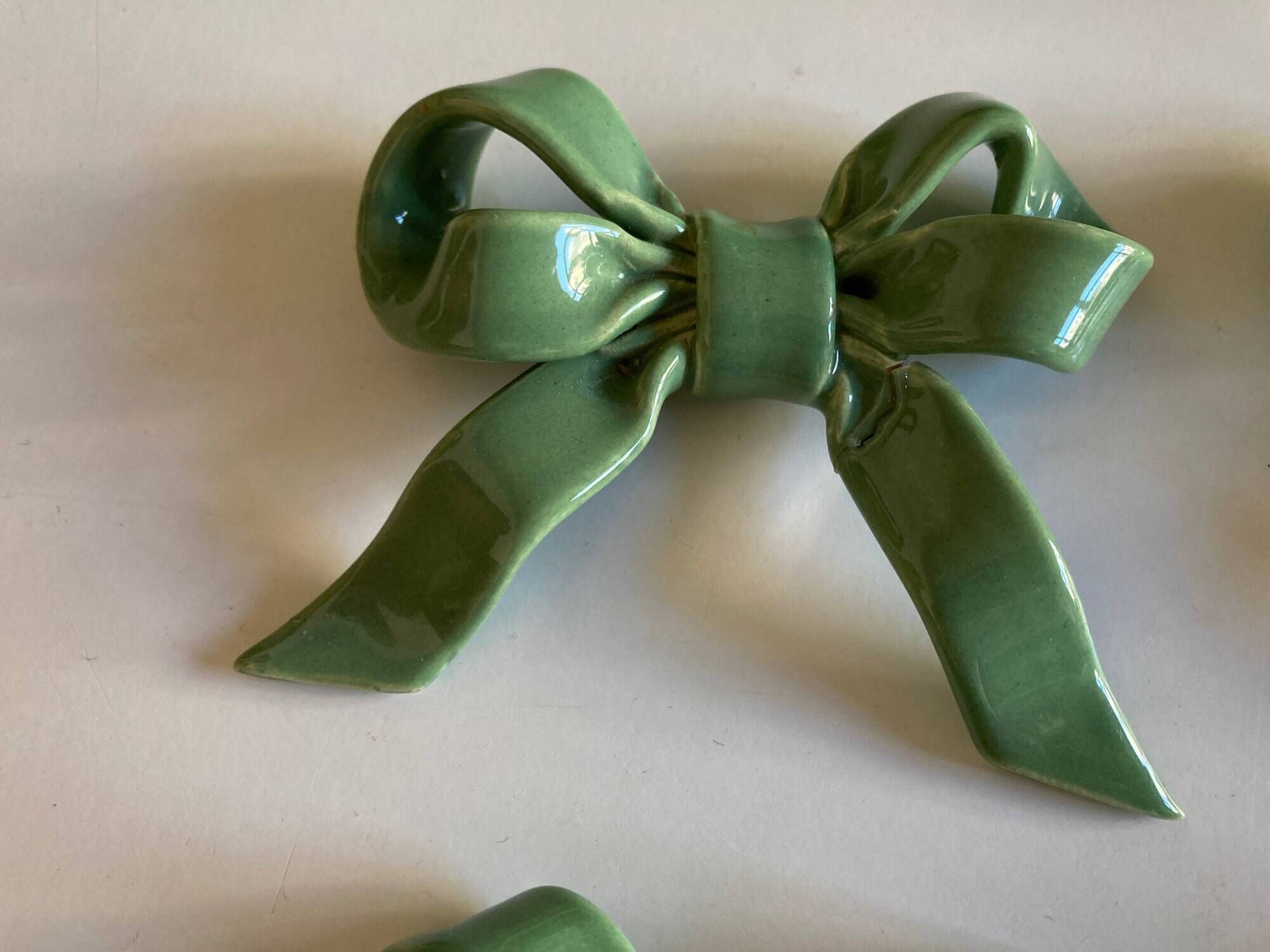 Set of 6 ribbon knife holders in green glazed earthenware 1980