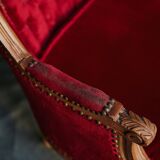 Paire de fauteuils cabriolets de style Louis XVI – velours rouge & bois
