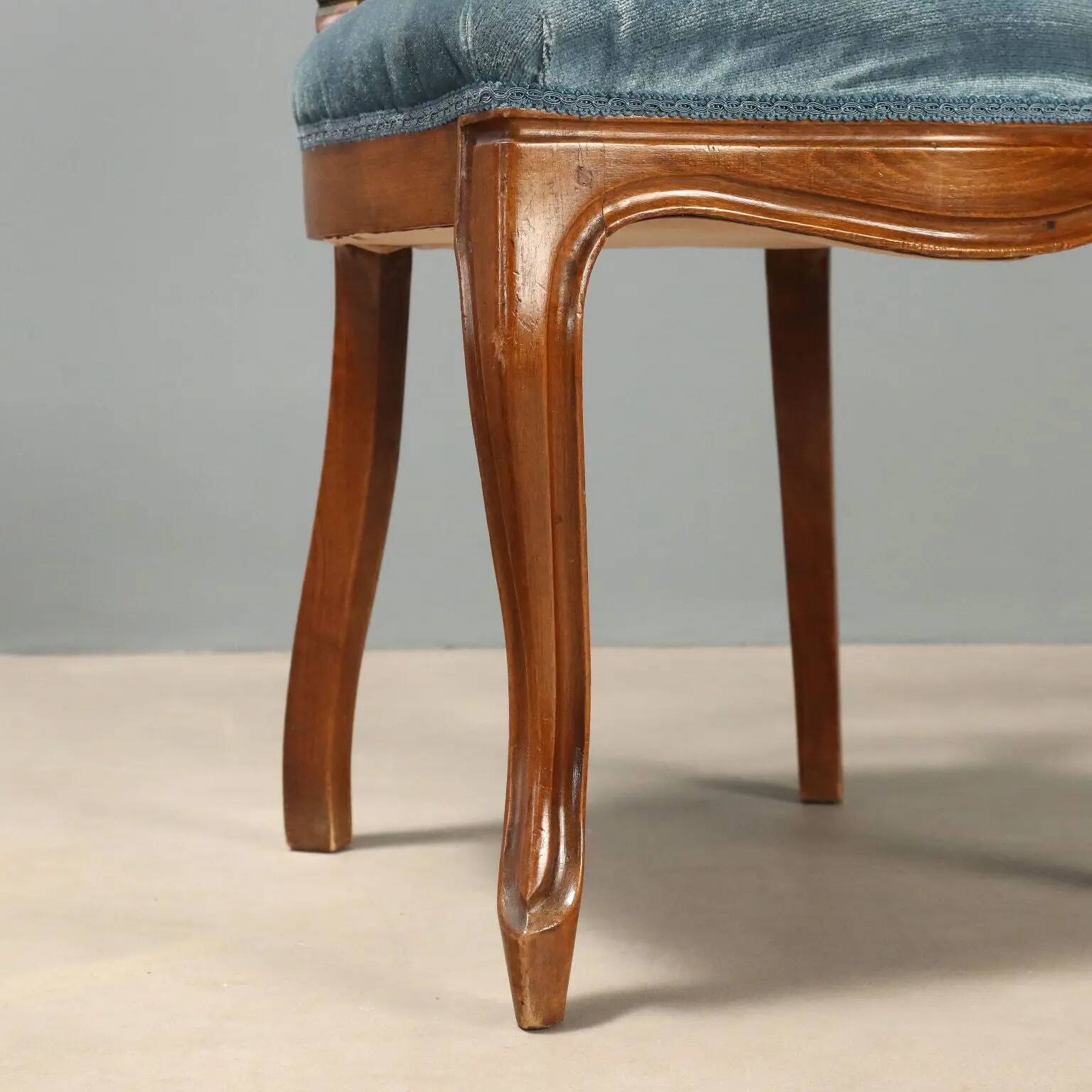 Antique Louis-Philippe chairs in walnut and velvet, Italy, 19th century.