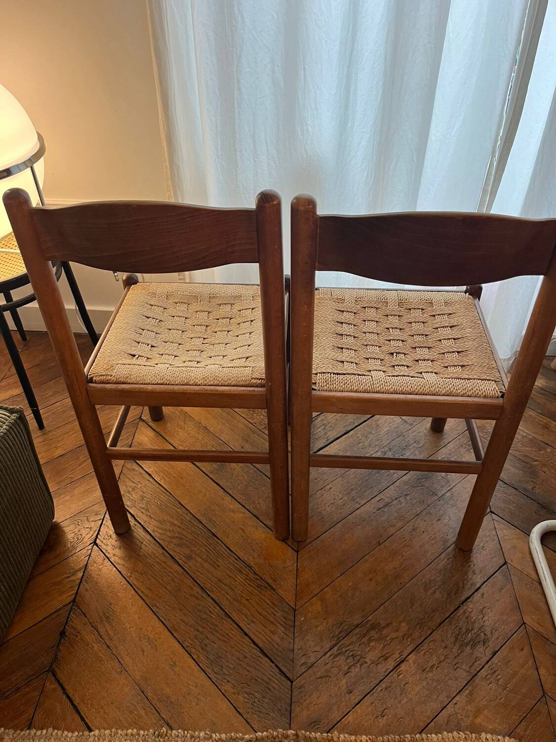Set of 2 straw chairs